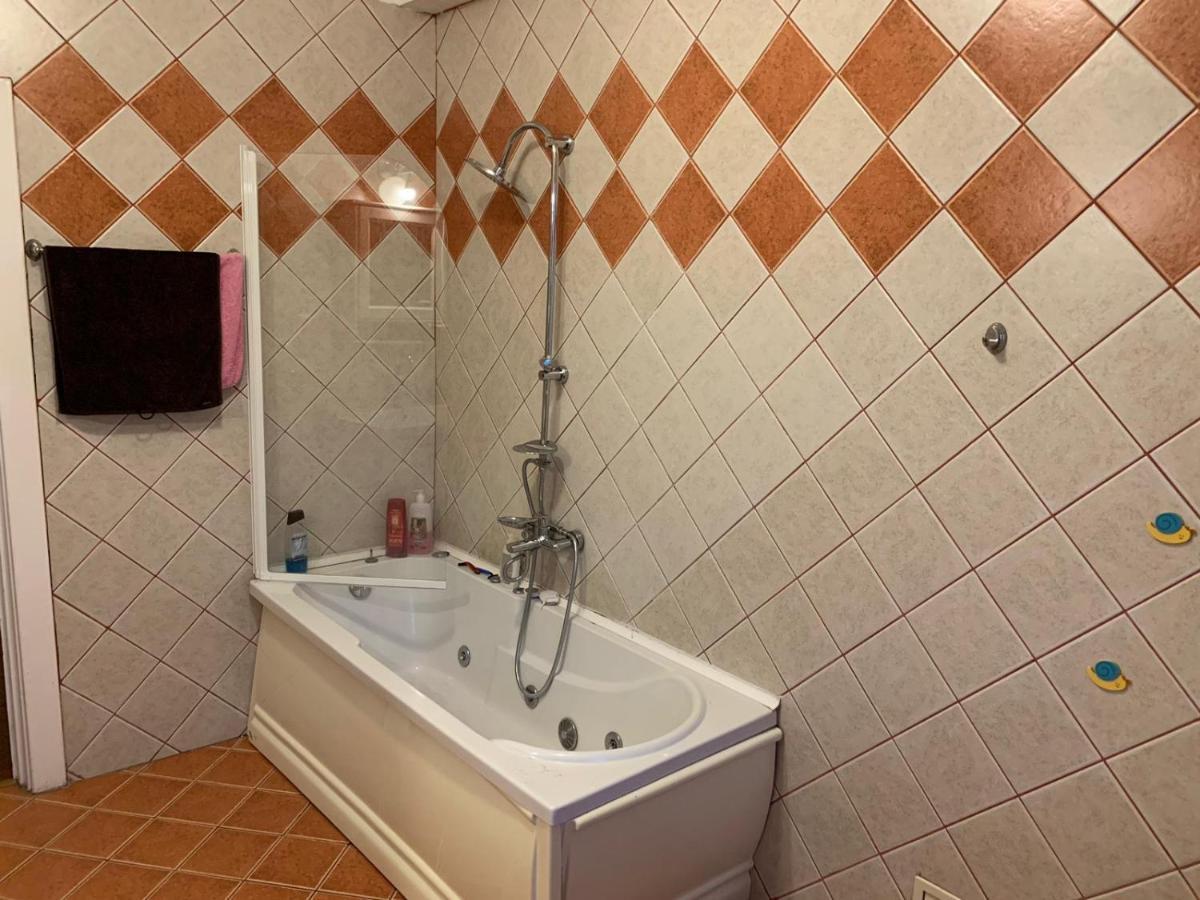 La Casa De Danel Apartman Bukarest Kültér fotó